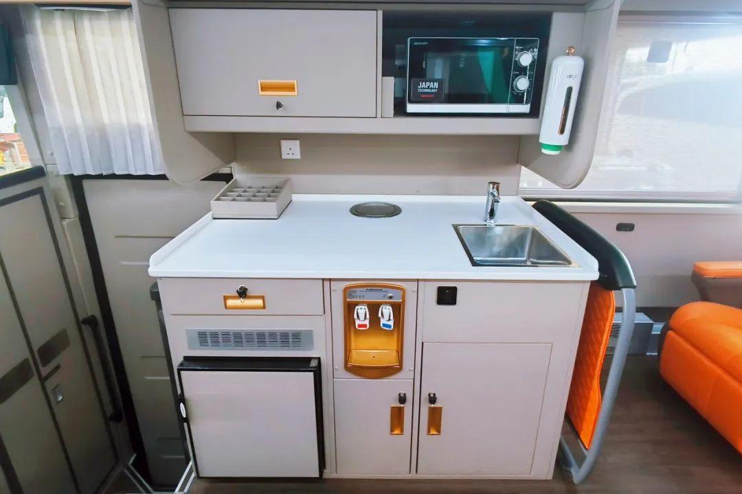 110 chiếc xe buýt Yutong phục vụ Saudi Aramco, Yutong đứng vững tại thị trường cao cấp Trung Đông 110 chiếc xe buýt Yutong phục vụ Saudi Aramco, Yutong đứng vững tại thị trường cao cấp Trung Đông